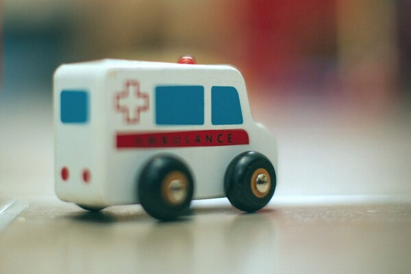 В Киеве назвали номера, куда звонить, если не отвечает 