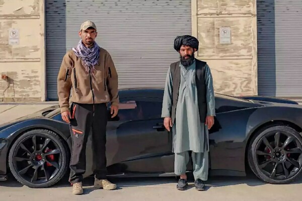 Талібан представив перший суперкар в історії Афганістану (відео)