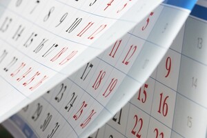 Вихідні та святкові дні у лютому 2023 року в Україні: календар