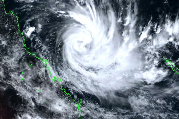 На Новую Зеландию обрушился мощный тропический циклон «Габриэль» (видео)
