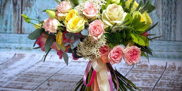 Цветы – всегда удачный презент