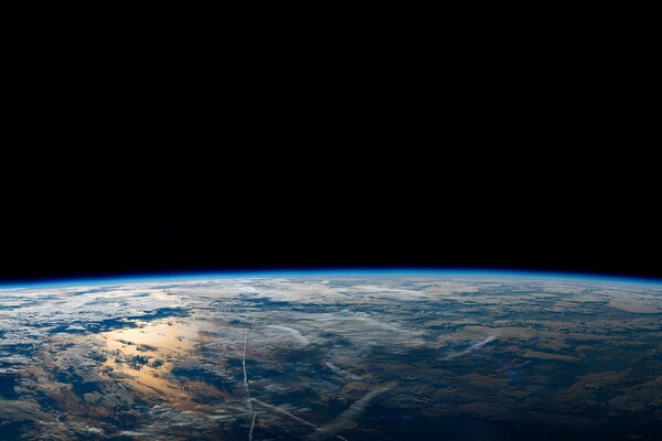 Спутник Starlink нового поколения компании SpaceX упал с орбиты на Землю