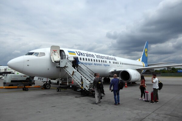 Україна готується до відкриття цивільних авіарейсів: що відомо