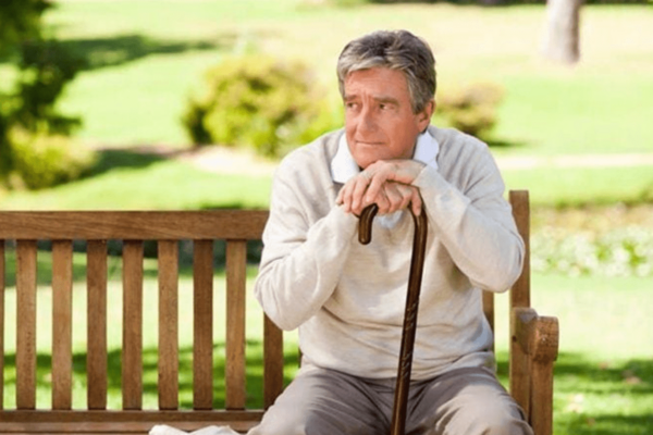 От атрибута аристократизма и власти к ортопедическому инструменту