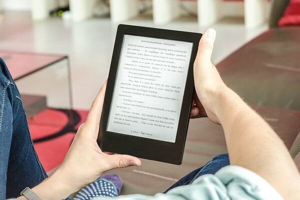 Електронний чи паперовий формат. А що обираєш ти?