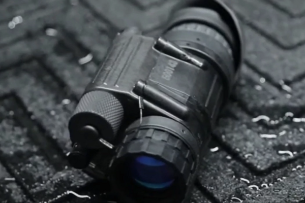 Крокуйте у ніч з впевненістю: переваги та використання AGM PVS 14 NL1