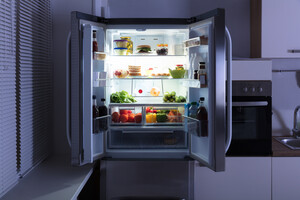 Эти лайфхаки помогут сохранить продукты в холодильнике во время отключений света в летнюю жару