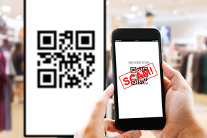 Мошенники подменяют QR-коды: украинцев предупреждают о новой схеме кражи данных