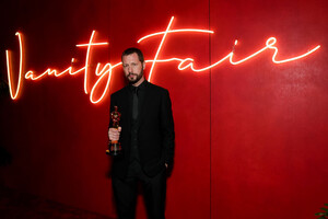 Оскароносний режисер Мстислав Чернов розпочав зйомки нового документального фільму про мирні переговори (фото)