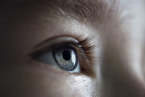 Слепому человеку впервые вернули зрение с помощью напечатанной на 3D-принтере роговицы