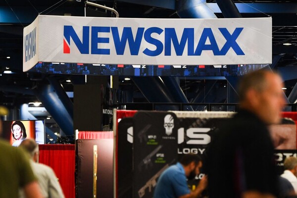 Друг Трампа запустит свой канал Newsmax на украинском телевидении 