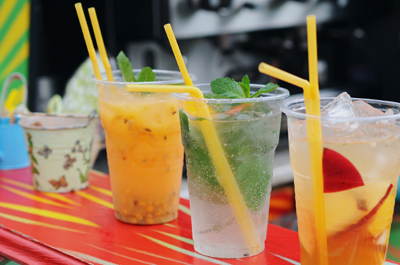 Уличные напитки: где утолить жажду этим летом?