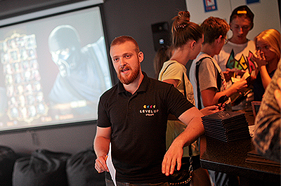 Как прошел 2й летний gloss-повод? Секс, кровь и КГБ