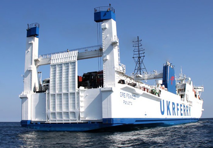 Из Ильичевска запустили паром в Румынию и Грузию