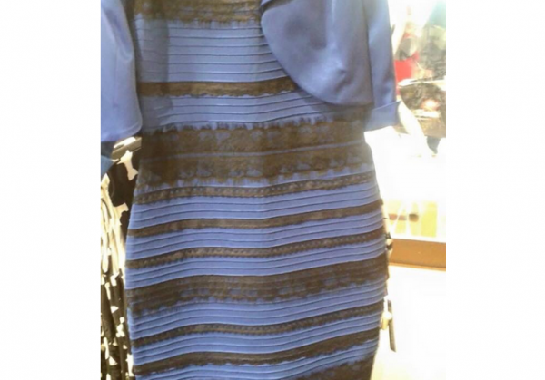 Фото платье золотое или синее фото