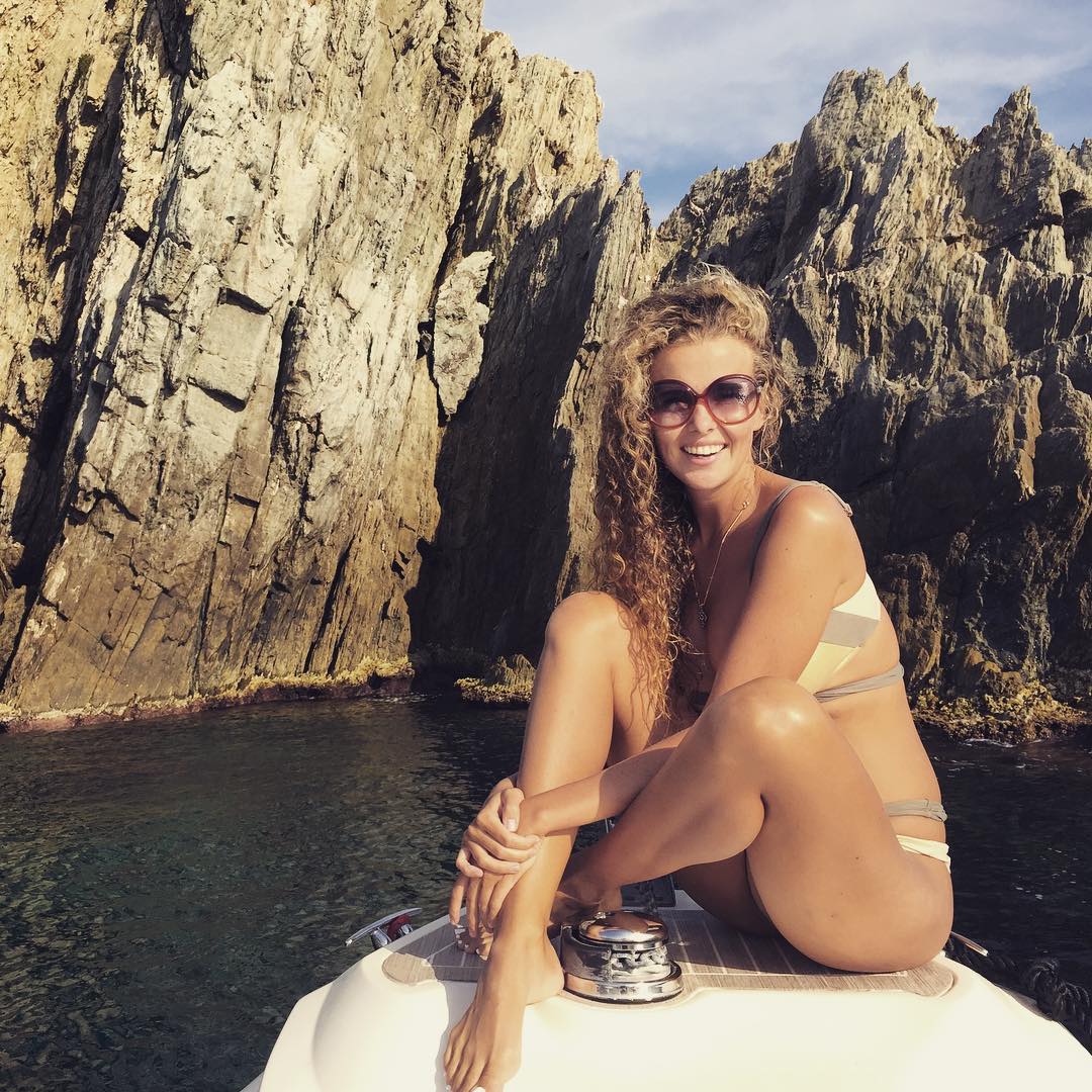 Бодибилдер қыздармен секс видео