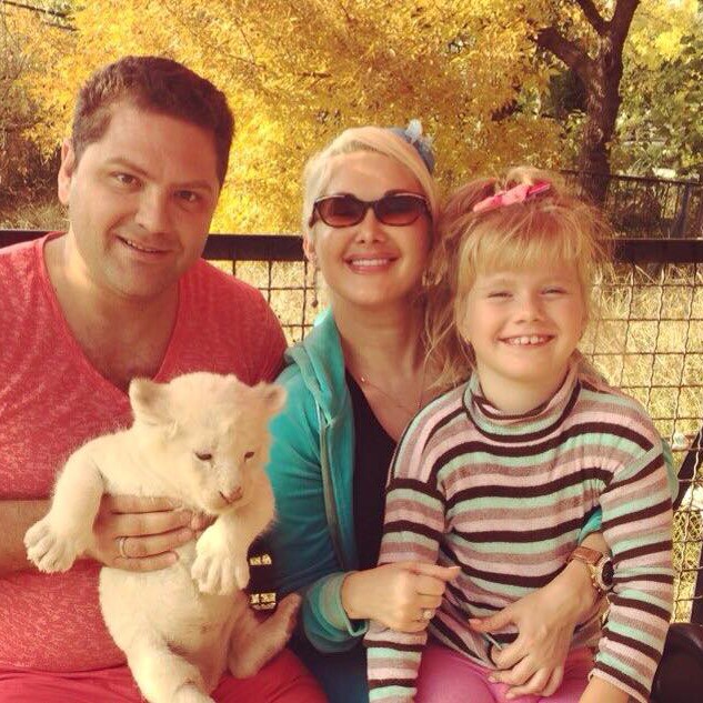 Екатерина Бужинская отдала дочь в болгарскую школу