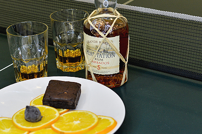 Пьем с умом: как правильно закусывать. Ром