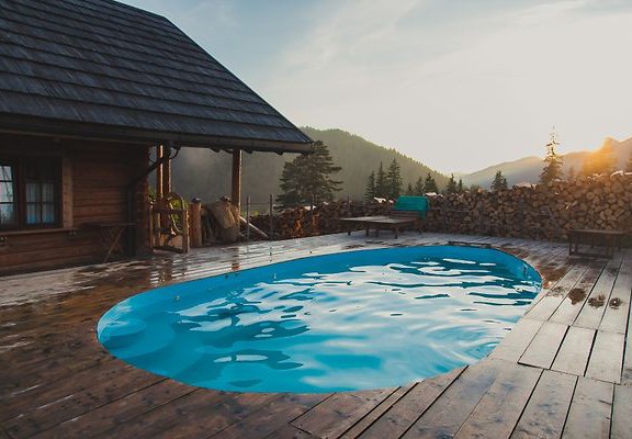 Отели с бассейнами в Карпатах: обзор, фото, цены 2016