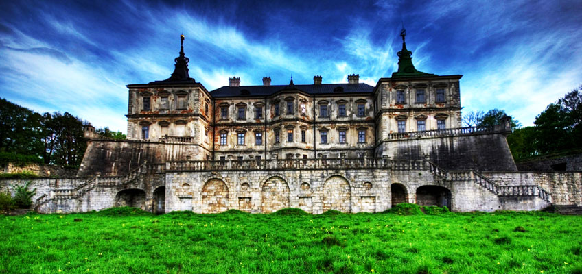 50 самых красивых замков и крепостей Украины