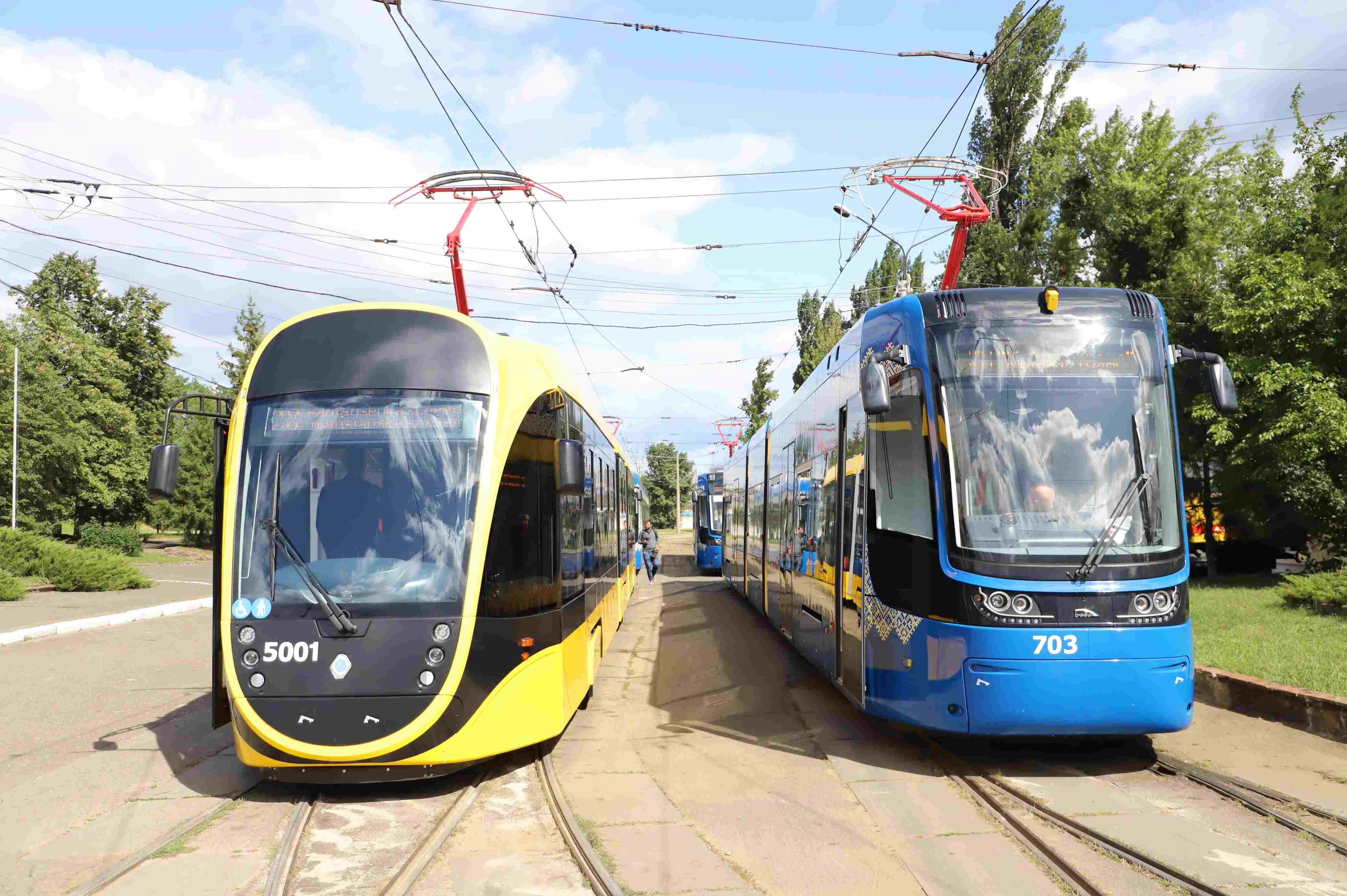 Киев получил партию новых низкополых трамваев: как они выглядят фото 1