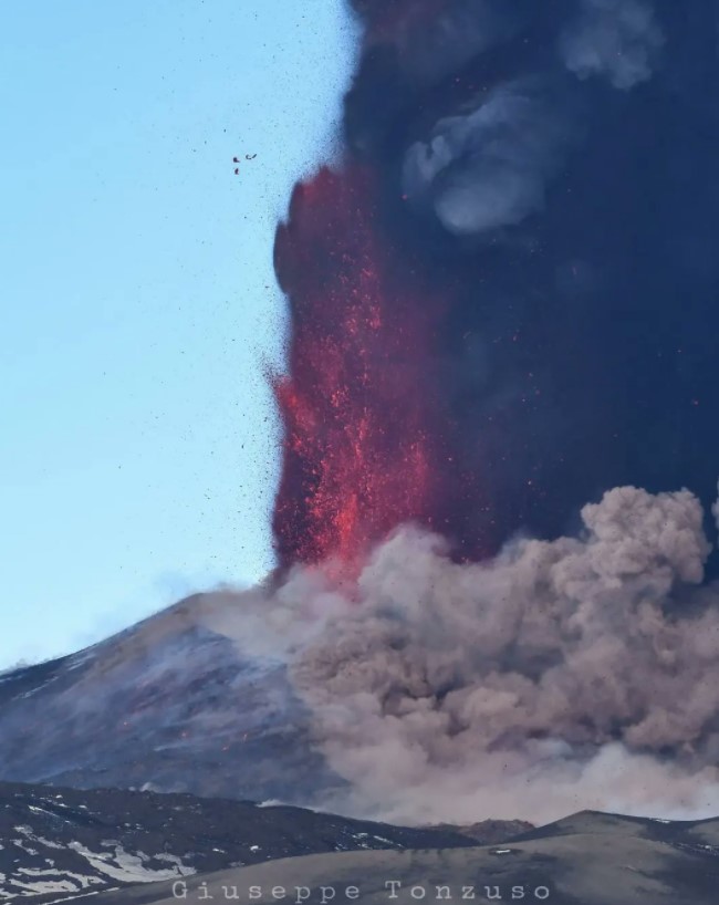 Извержение вулкана Этна 21 февраля