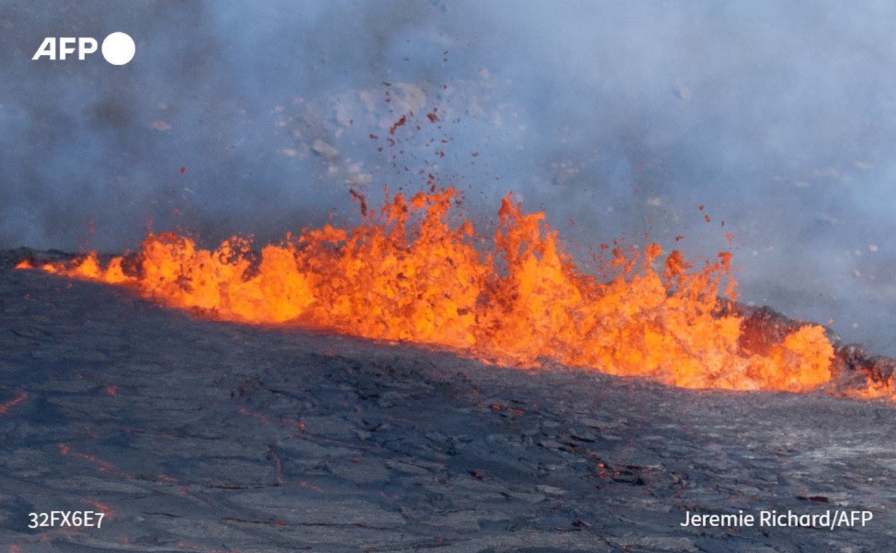 В Ісландії прокинувся вулкан Фаградальсф'ядль: фото та відео виверження фото 7