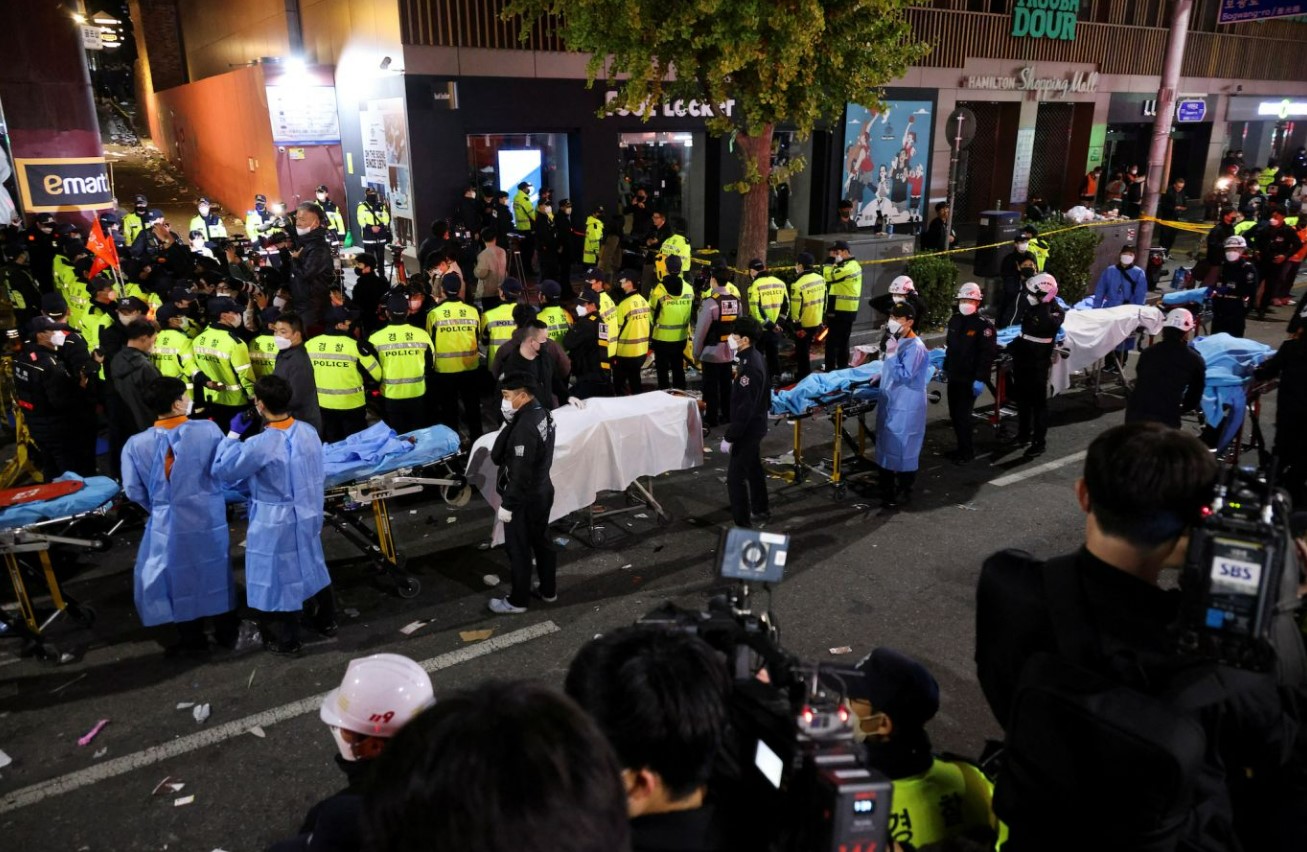 В Южной Корее погибли люди на праздновании Хэллоуина