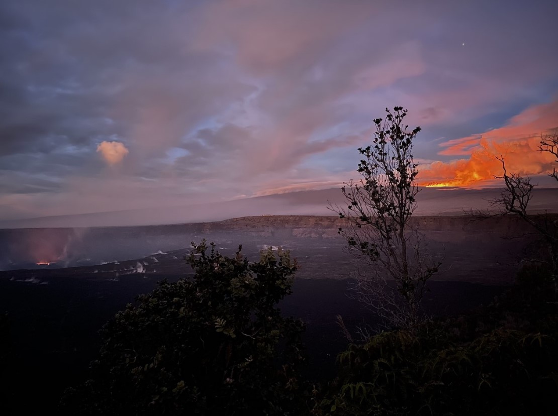 На Гаваях прокинувся найбільший діючий у світі вулкан Мауна-Лоа